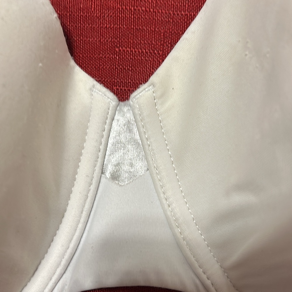 White Olga No Side Effects Padded Bra with Underwire 44C - Picture 6 of 7